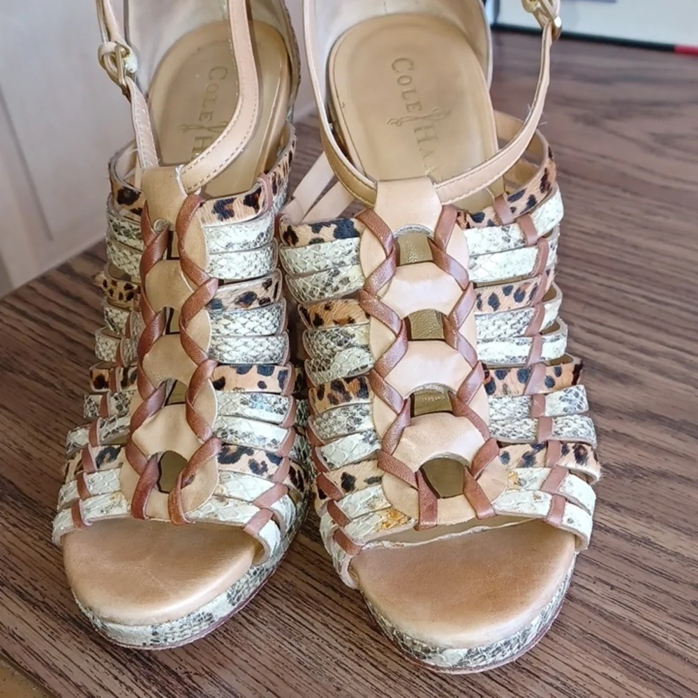 Cole Haan Air women’s Leather Animal Snakeskin print Wedge Sandal, 4.5